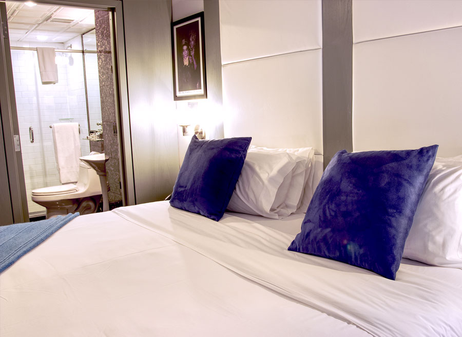 King bed overlooking the bathroom